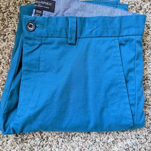 Banana Republic Fulton chinos, 33x32, teal, in very good condition
